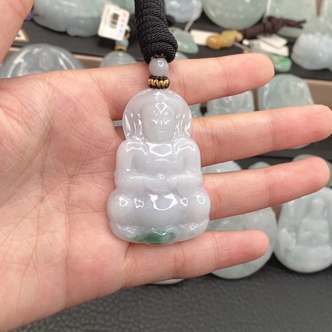 颈饰未镶嵌翡翠观音