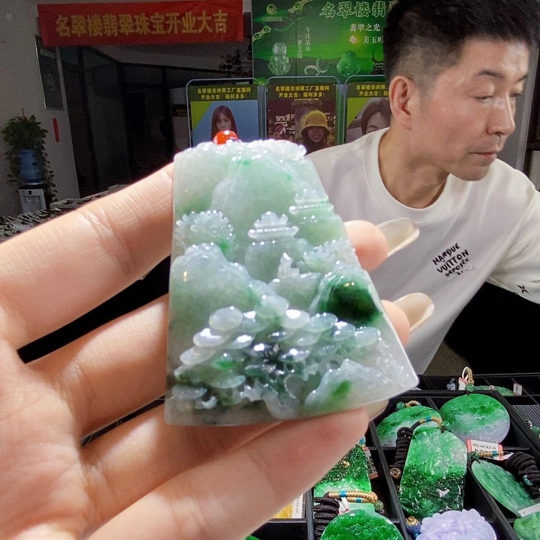 颈饰未镶嵌翡翠翡翠