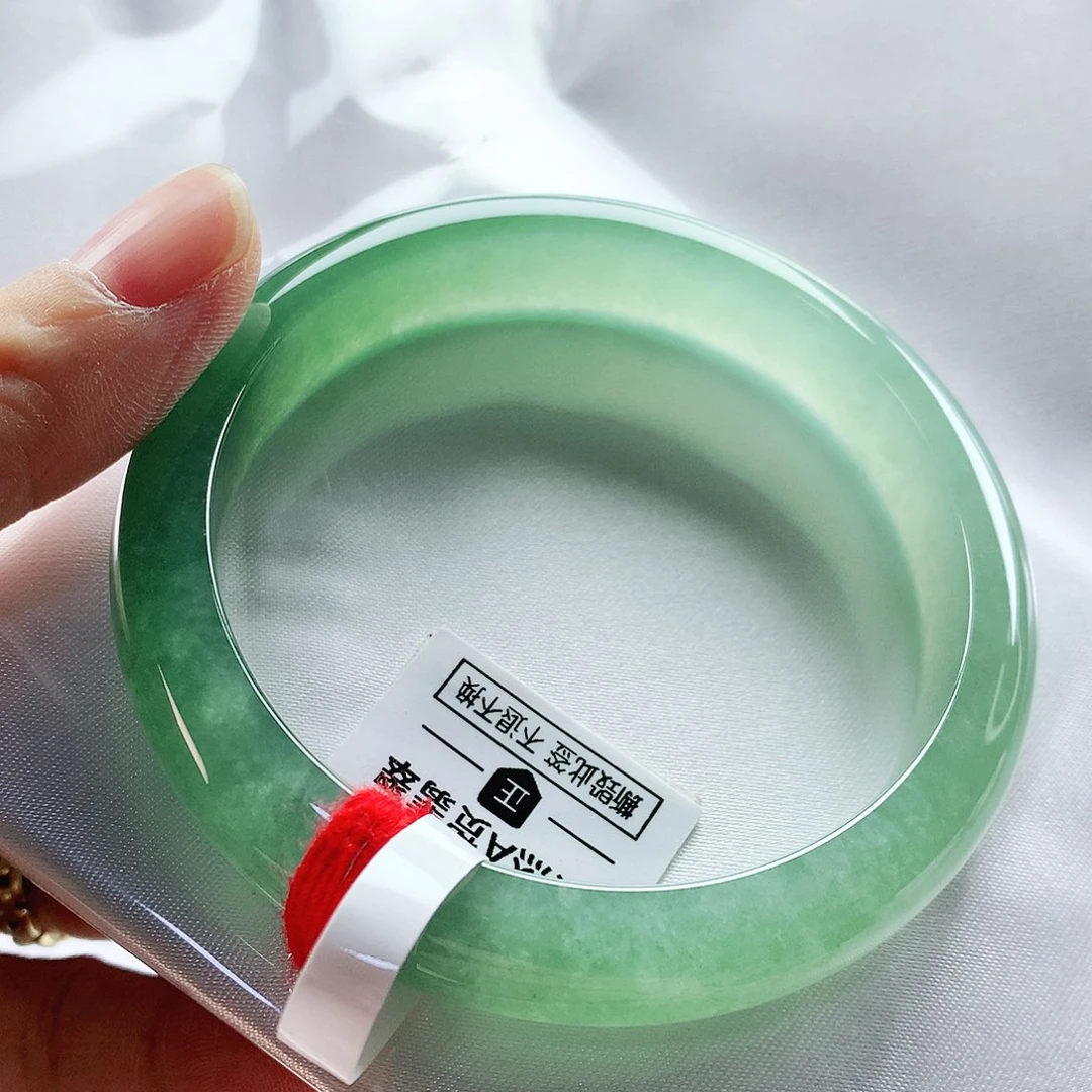 未镶嵌手镯翡翠57圈