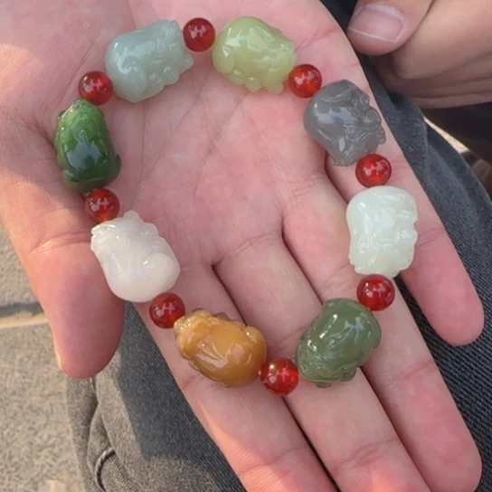 颈饰未镶嵌和田玉