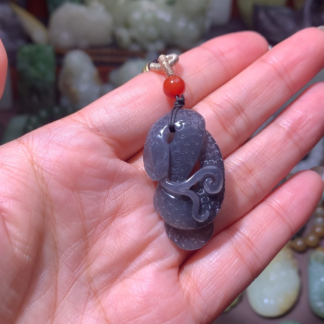 颈饰未镶嵌和田玉