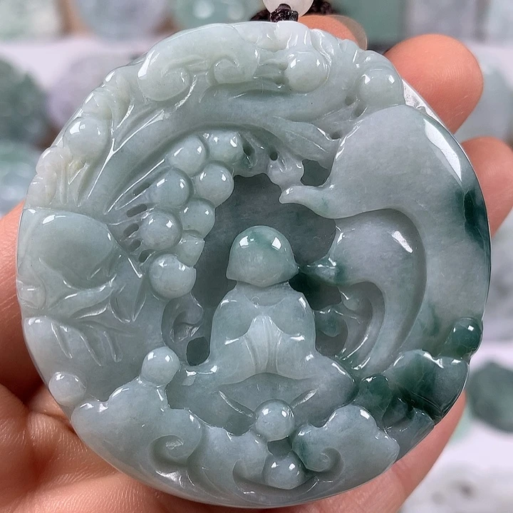 翡翠未镶嵌颈饰悟道福利两面工艺福利