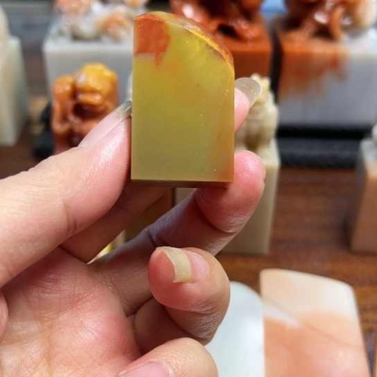 老挝石老挝木木体