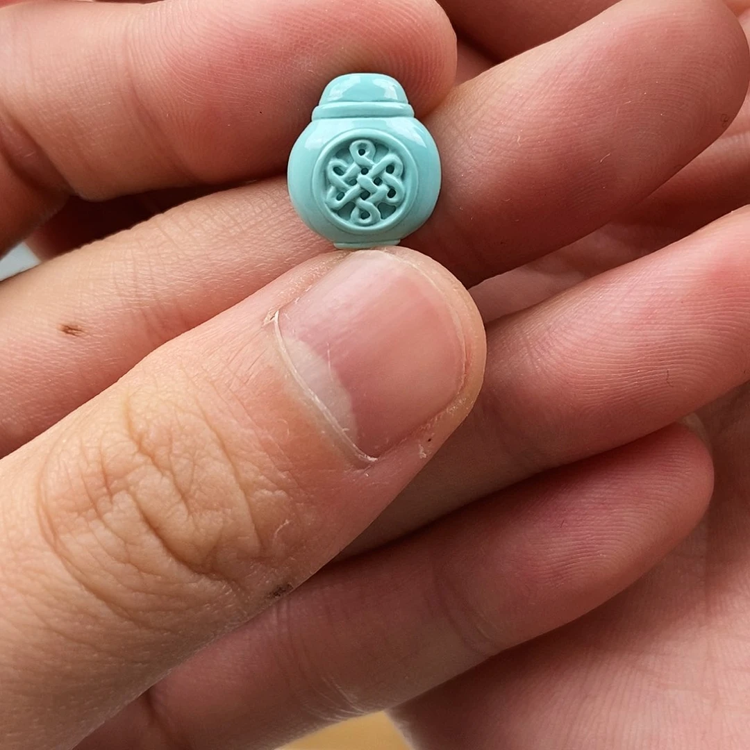 未镶嵌绿松石珠宝奇石