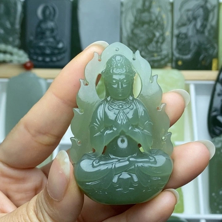 颈饰未镶嵌和田玉