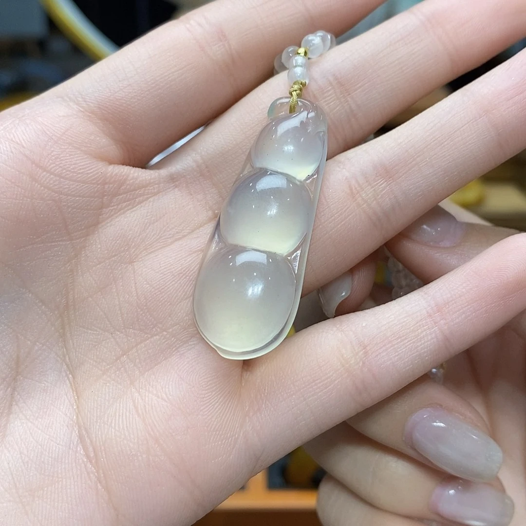 雨***。蛇纹石玉未镶嵌手镯