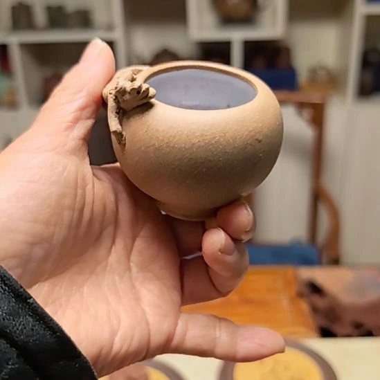 茶宠紫砂全手工龙水孟白釉70cc段泥