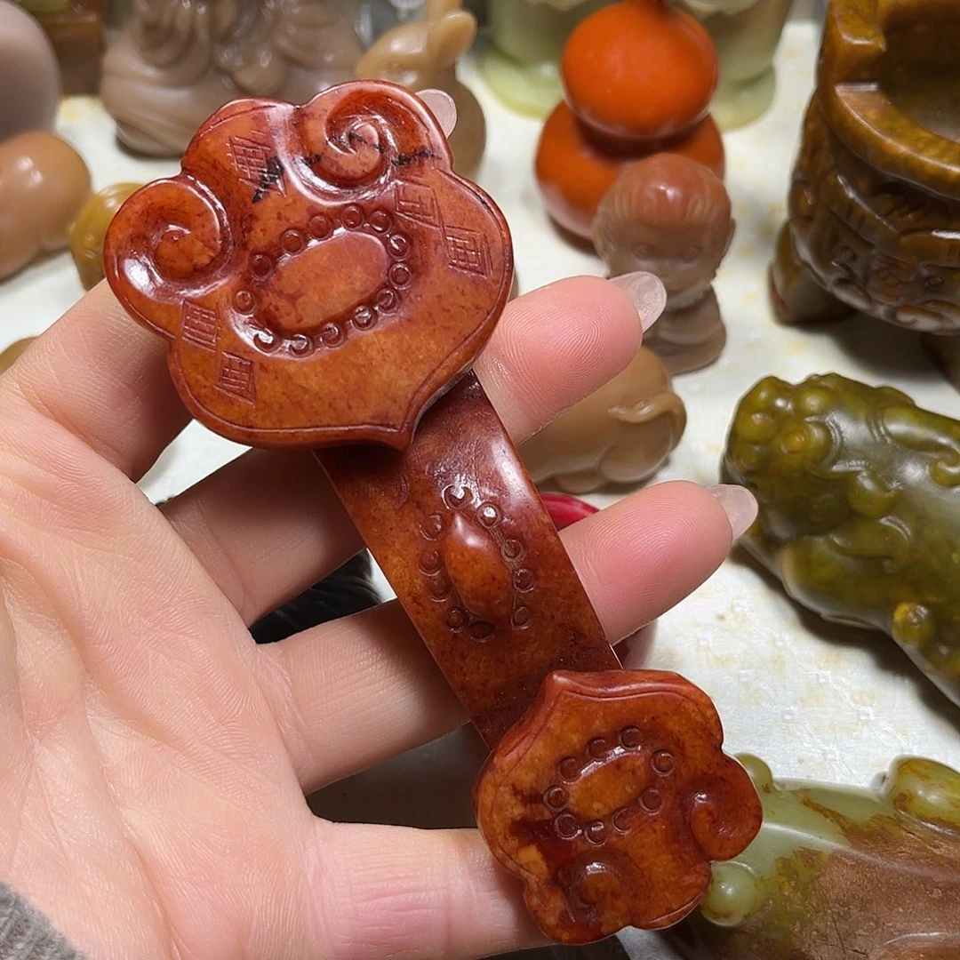 白玉菩提吊坠白玉菩提吊坠