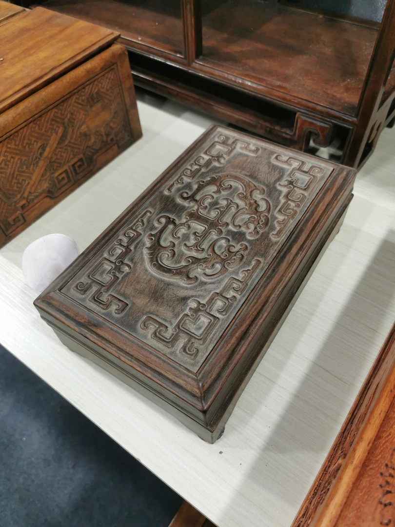 雕刻天地扣盒老物件