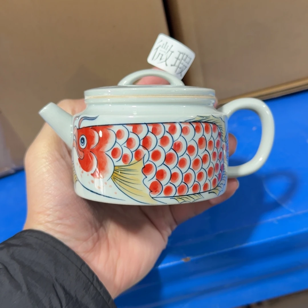 釉下手绘茶具微瑕