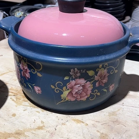 微瑕，明火，口径25厘米，高度15天*有贴花粉盖