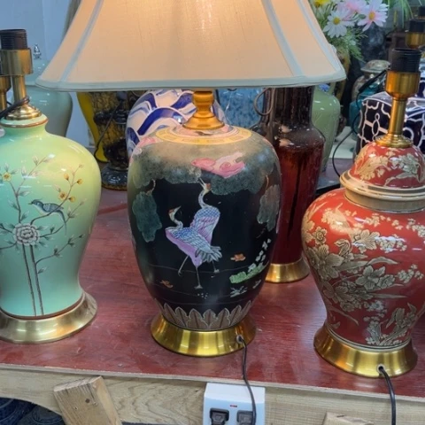 瓶大***畔瑕疵瓷片不退不换。。。。。。。。。