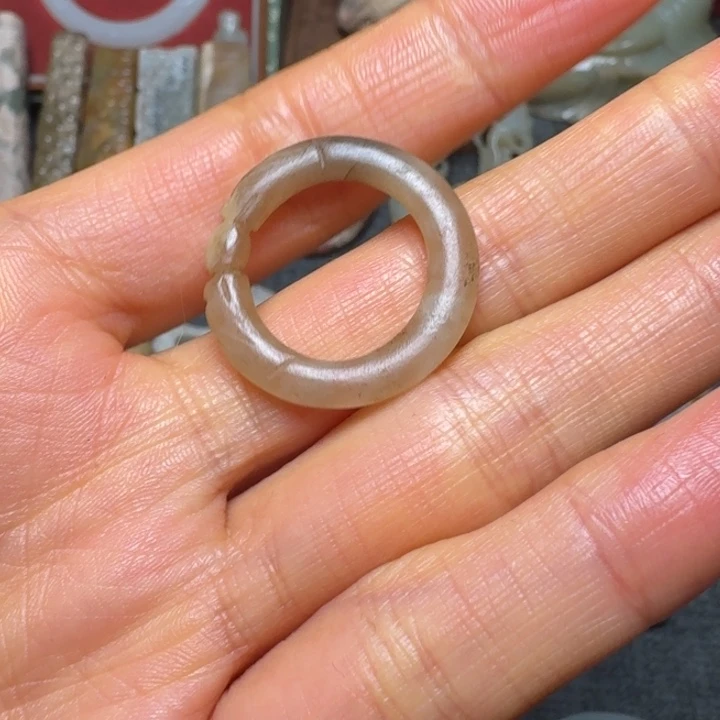 和田玉（糖玉）未镶嵌挂件