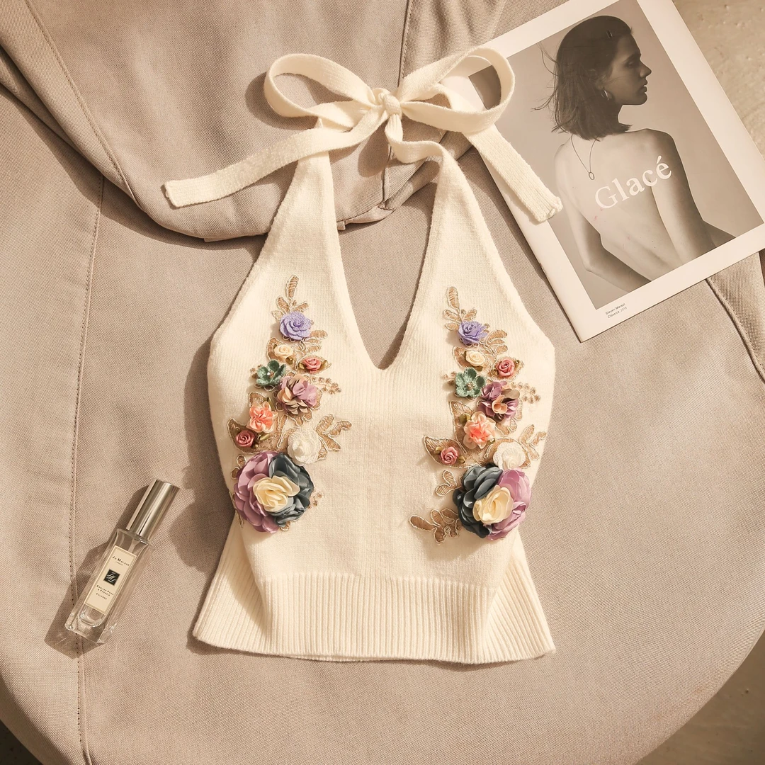 辣妹花朵刺绣针织挂脖吊带背心女2025夏爆款纯欲内搭修身美背上衣