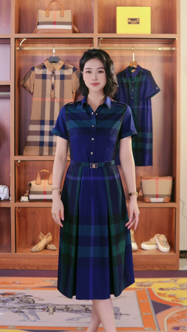 maizi"水色一方"客订 面料压褶显瘦连衣裙