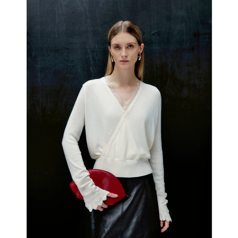 LYNEE【月神缪斯】蕾丝花边百搭交叉针织上衣套头针织衫LGD2FAK005