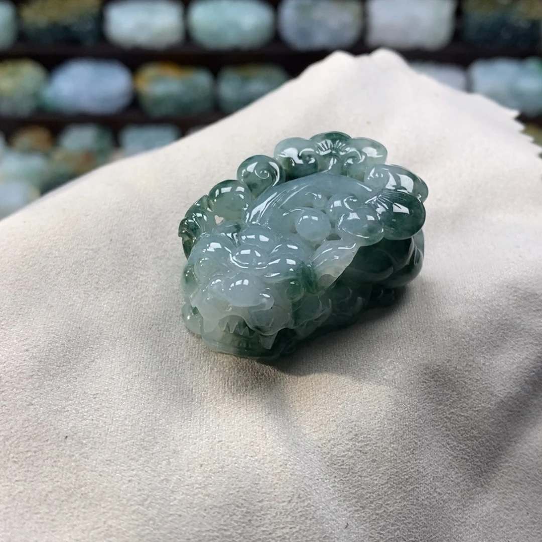 翡翠未镶嵌颈饰天然翡翠吊坠貔貅