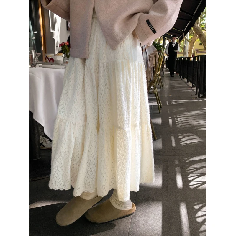 奶油风温柔蕾丝半身裙女秋冬2025新款高腰百搭甜美小个子氛围半裙