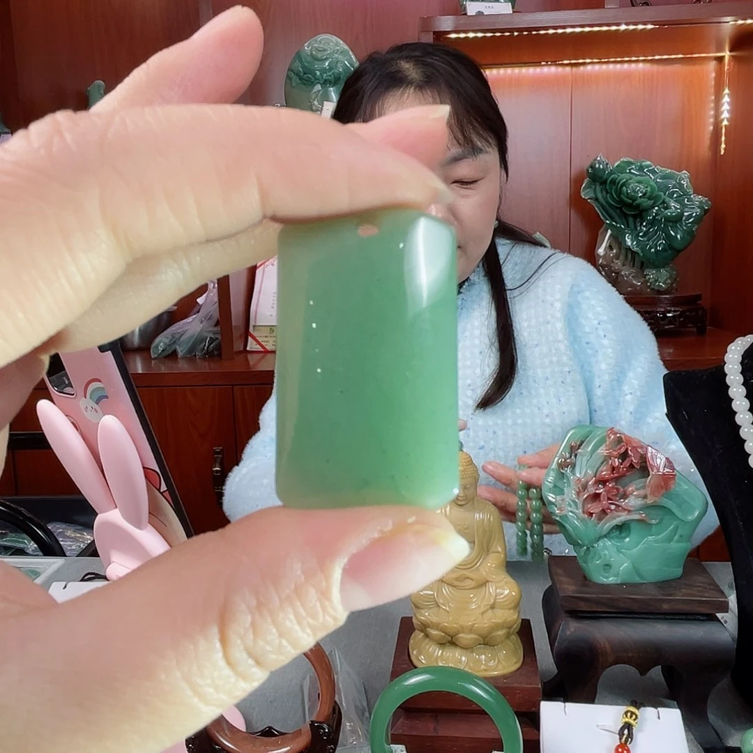 密玉（石英质玉）吊坠未镶嵌