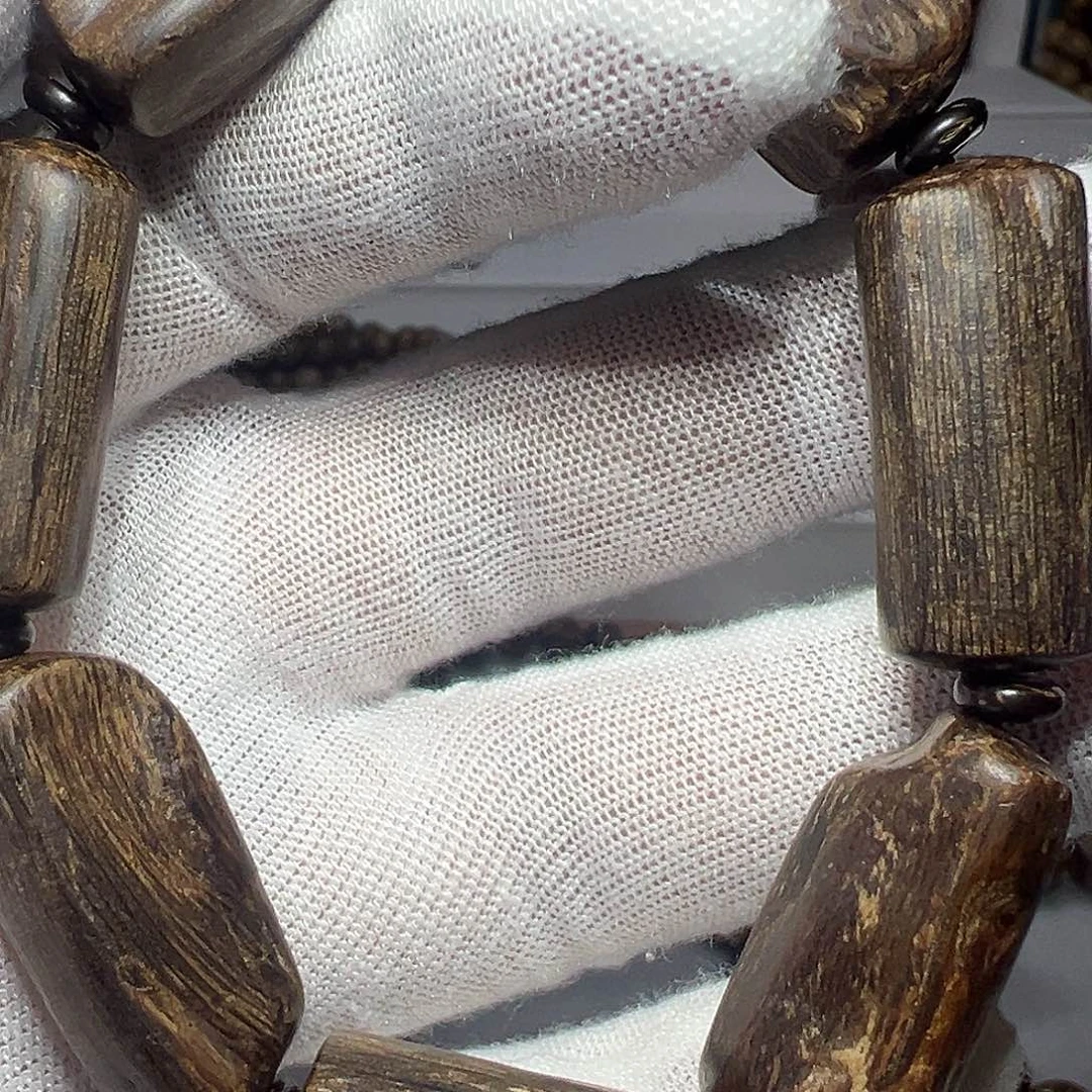 沉香沉香碎屑达拉干