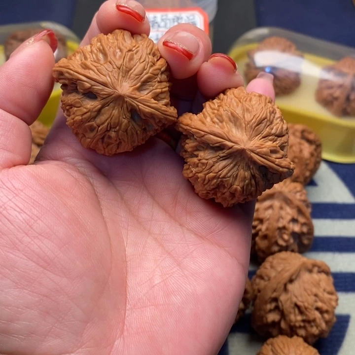 达***子文玩核桃把件磨盘