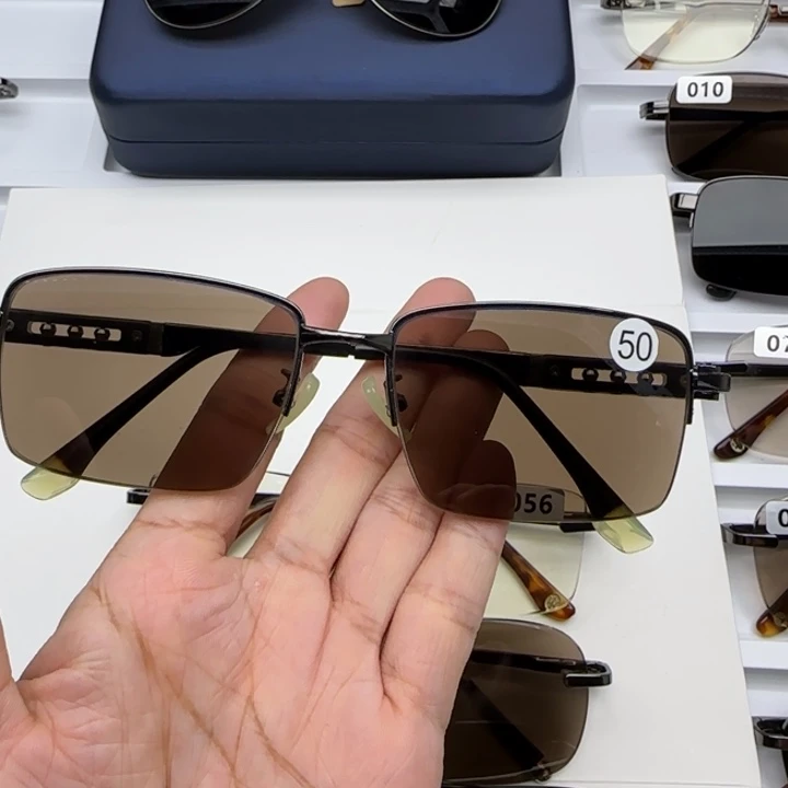 半框眼镜中茶50...