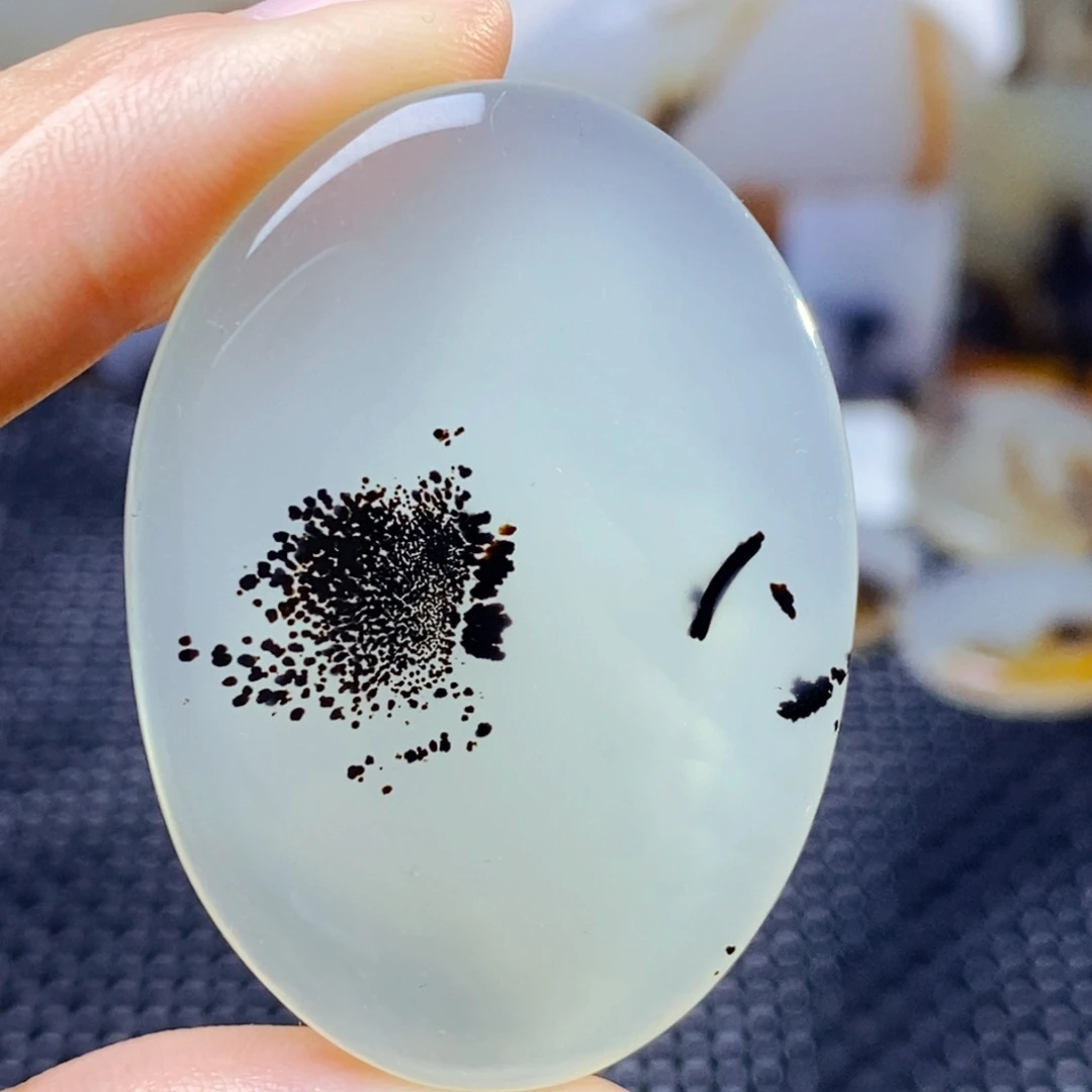 未镶嵌玛瑙/玉髓珠宝奇石