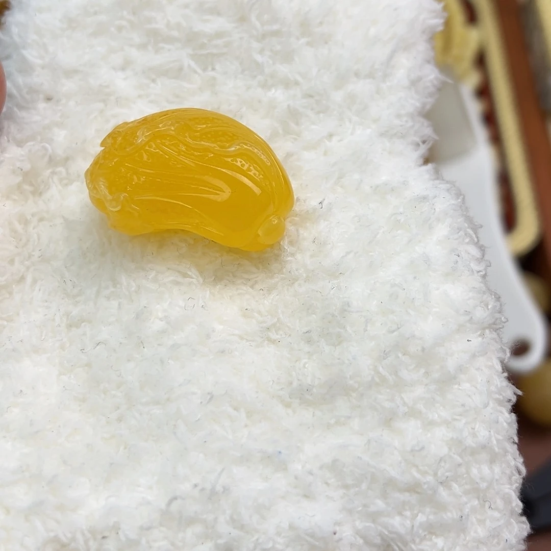 未镶嵌琥珀珠宝奇石微瑕