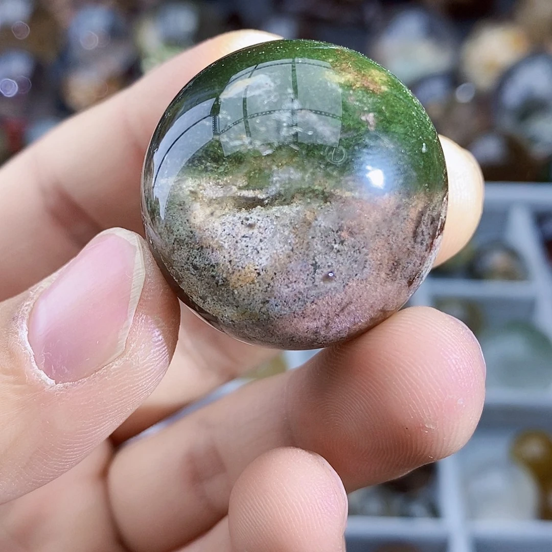 天然水晶透亮光泽未镶嵌水晶