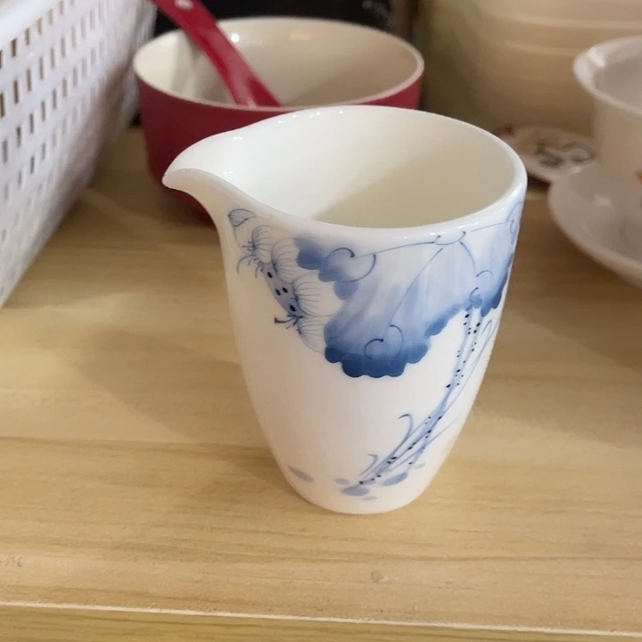 福利待遇多多哦哦哦