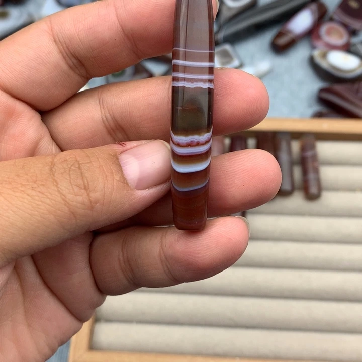 胡***月玛瑙/玉髓合金颈饰