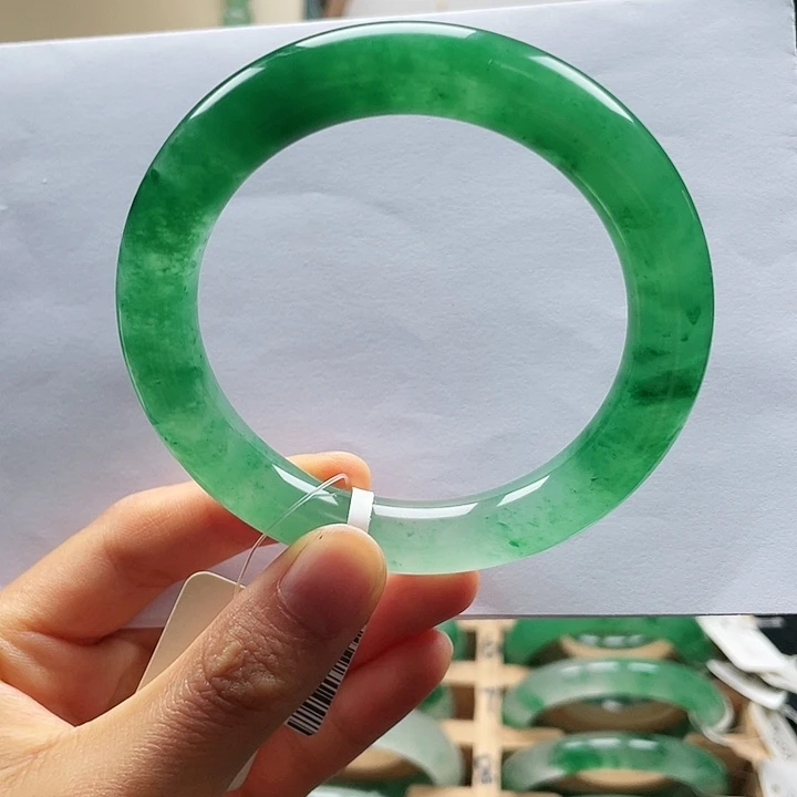 石英质玉手镯57未镶嵌