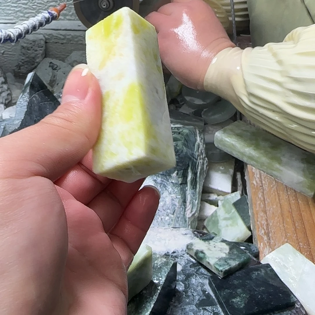 长石玉未镶嵌珠宝半成品