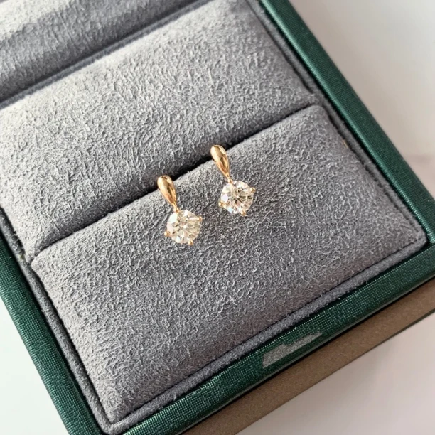 CFJEW天然钻石耳钉60分甜美风耳钉女耳饰首饰经典