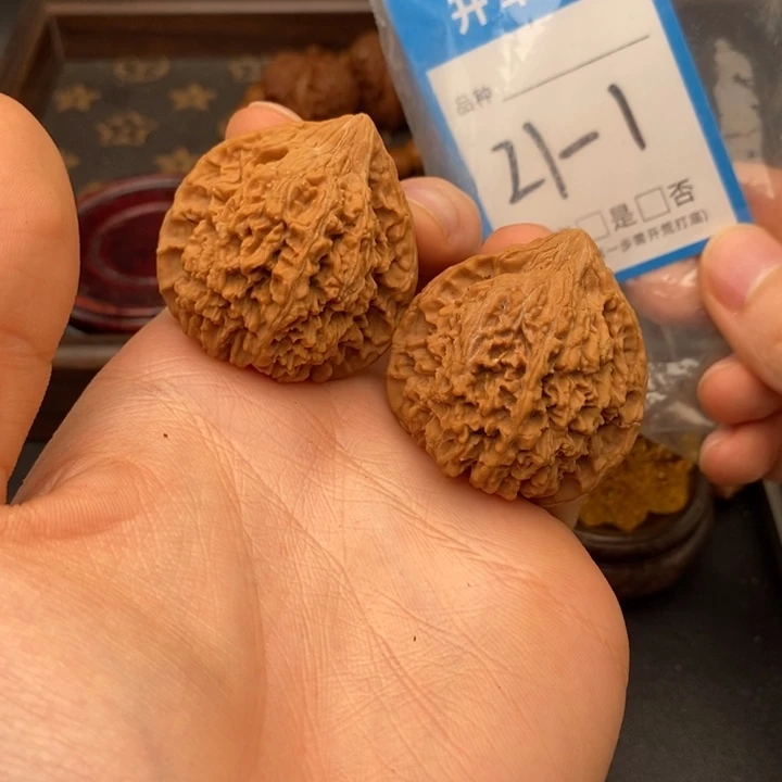 文玩核桃吊坠满天星39