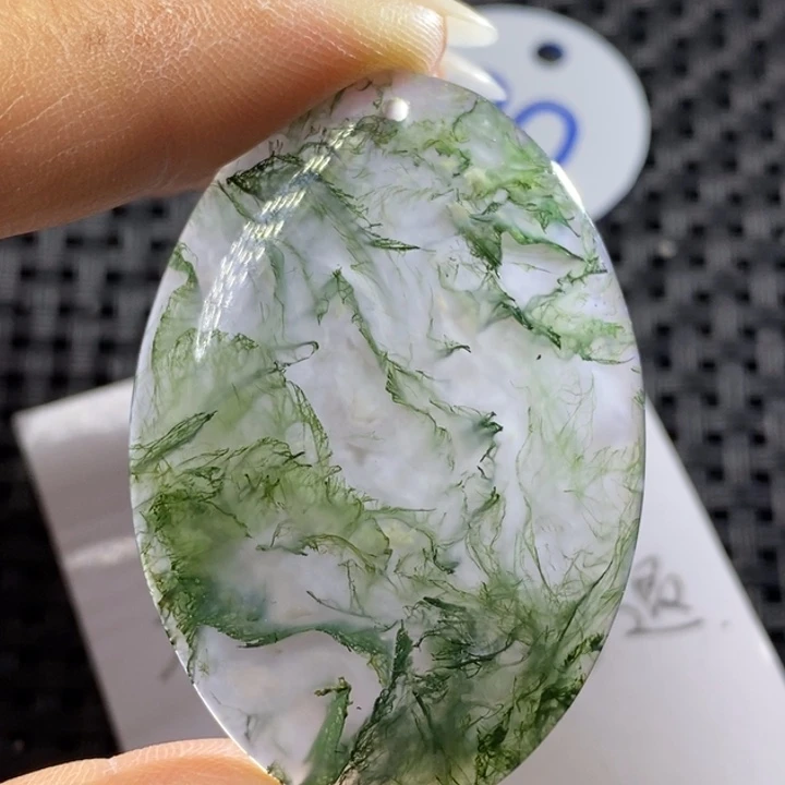 未镶嵌颈饰玛瑙/玉髓正**存