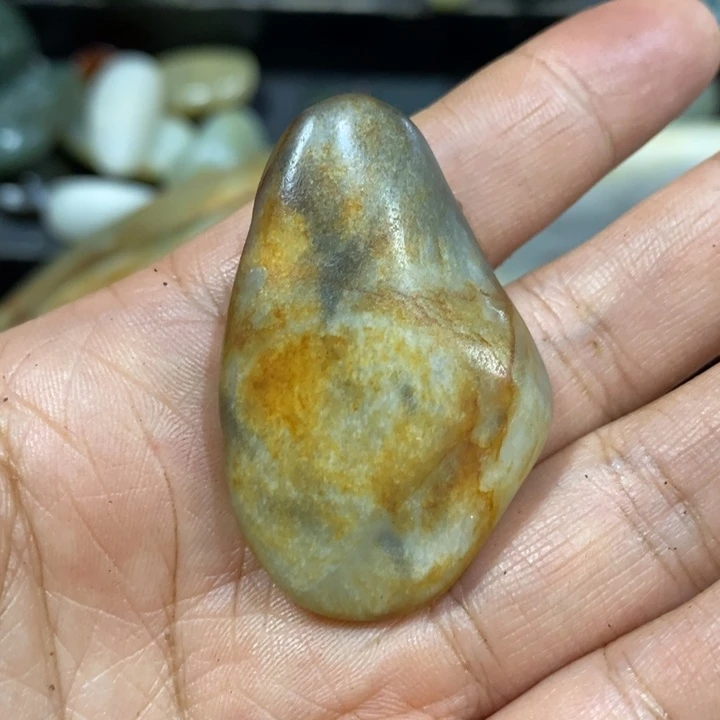未镶嵌和田玉（糖玉）挂件