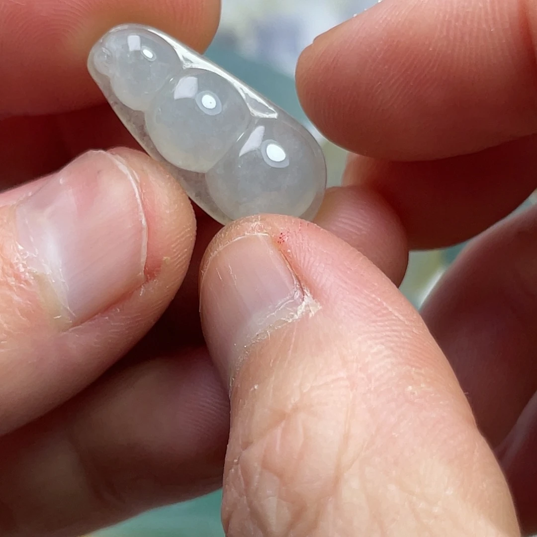 G***x定制翡翠未镶嵌翡翠福豆