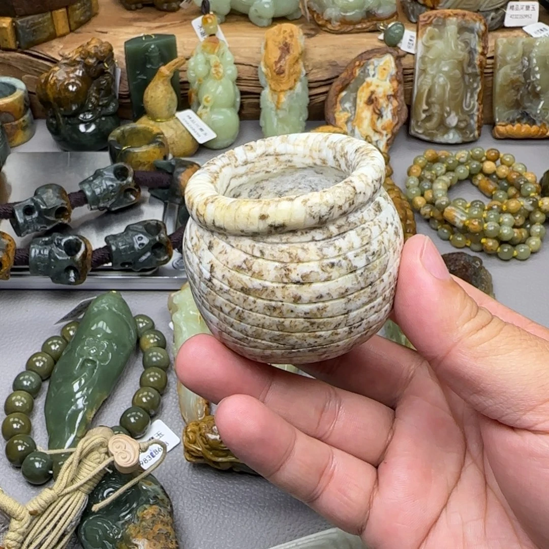 岫岩河磨玉（透闪石质玉）未镶嵌珠宝奇石