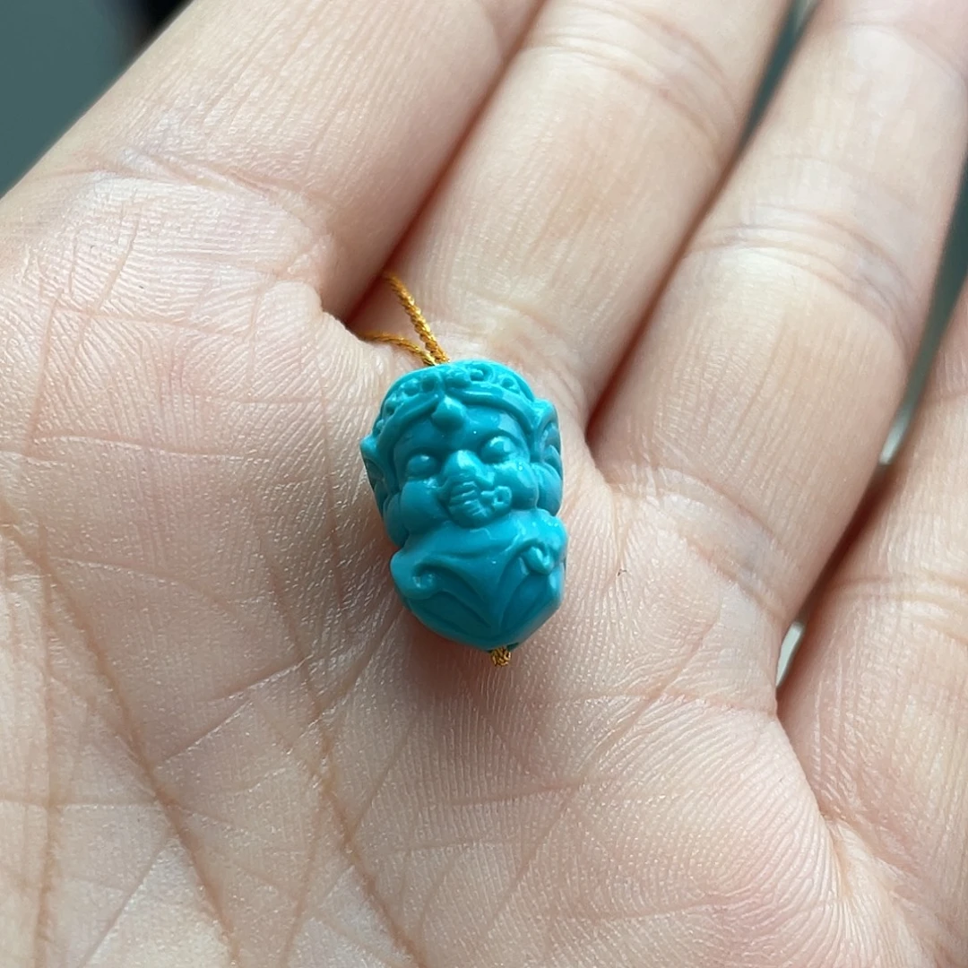 绿松石未镶嵌颈饰