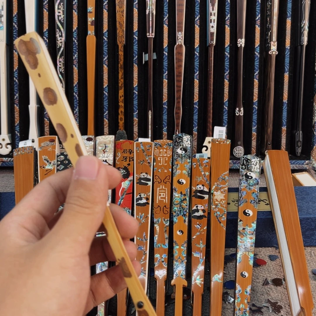 P***e扇子纯手工制作折扇