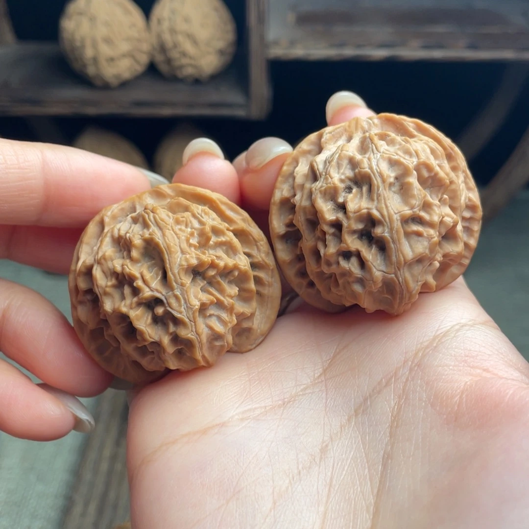 文玩核桃吊坠苹果园40 全品白茬精配
