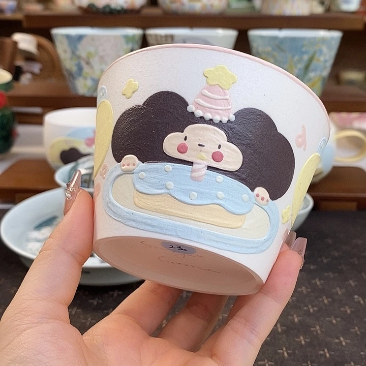 手绘釉下彩生日杯