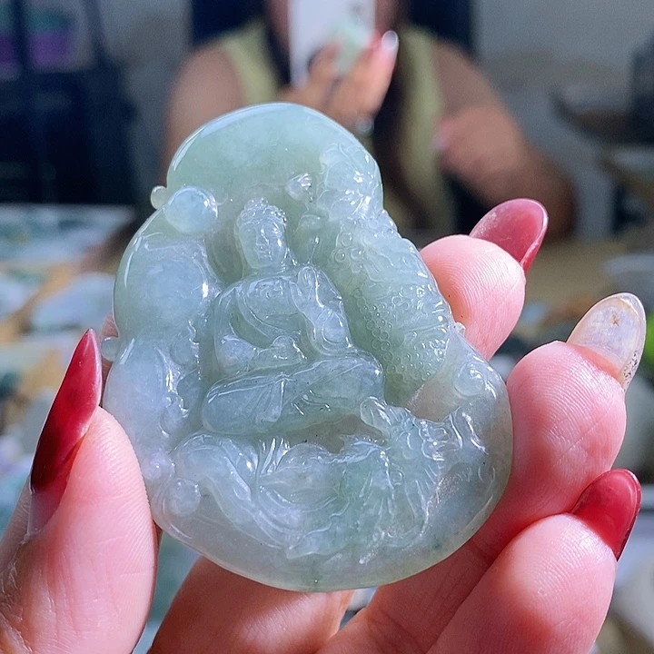 【闪购商品】翡翠挂件未镶嵌大日