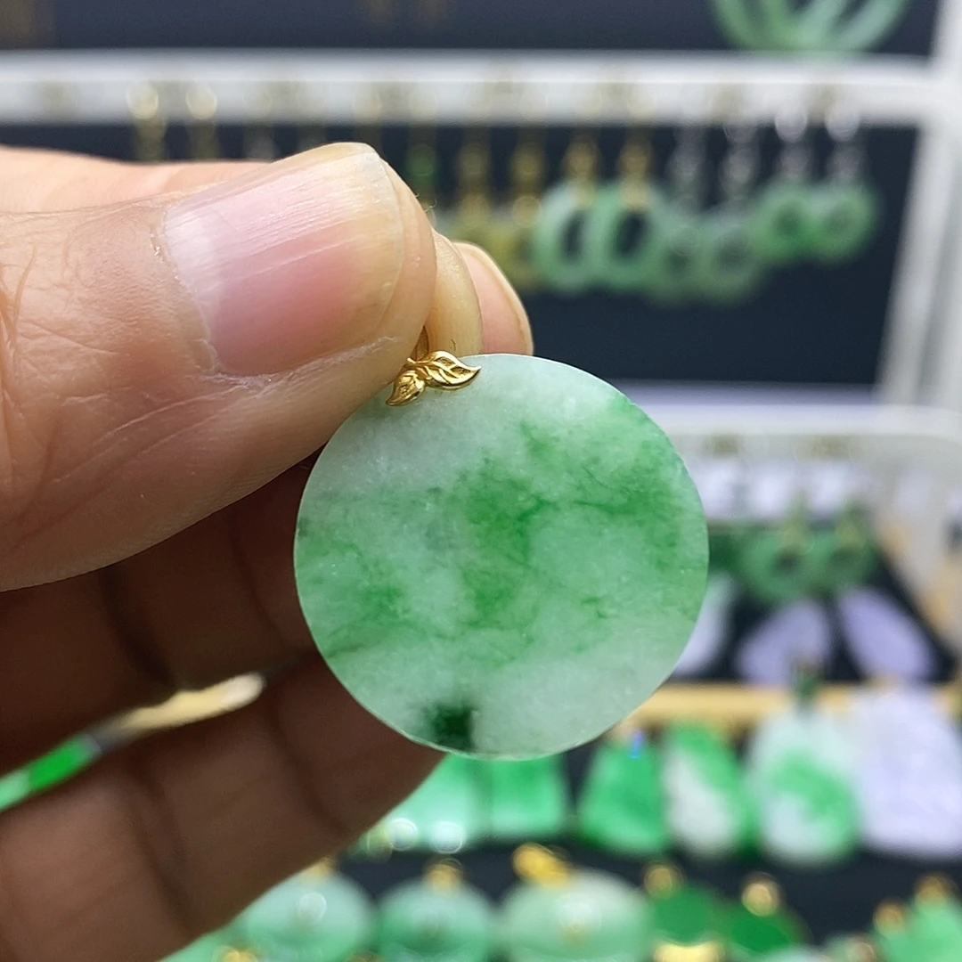 翡翠18K金镶嵌吊坠(赠链)吊坠