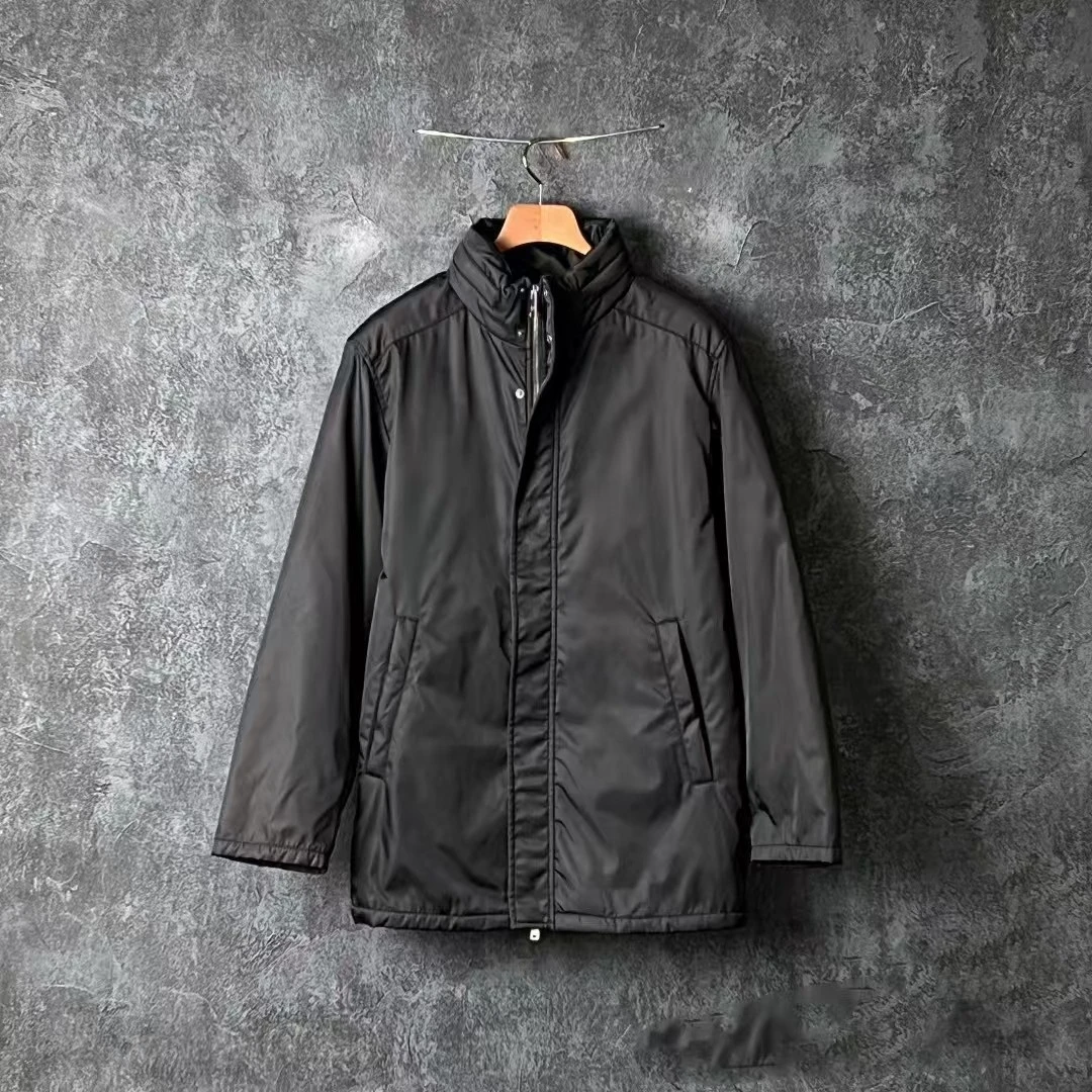 未使用 Prada/普拉达 男士黑色棉服YU001尺码偏大请咨询