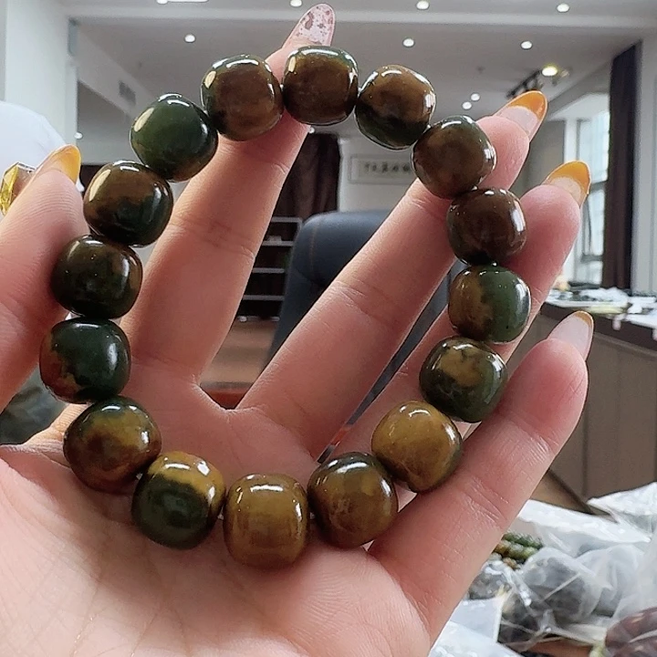 手链未镶嵌透闪石质玉