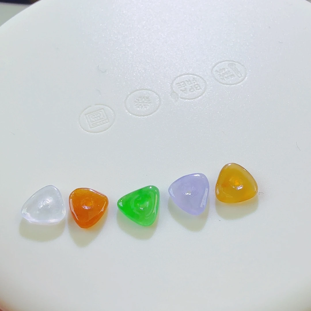 翡翠裸石风声水起