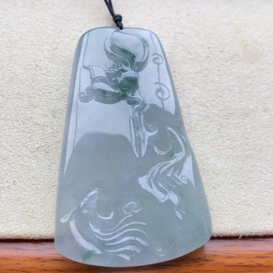 翡翠未镶嵌颈饰吊坠