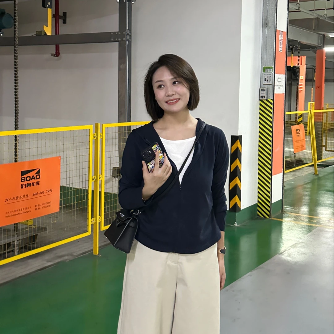 【汐汐女装店】小个子定制假两件短款连帽外套 B2122